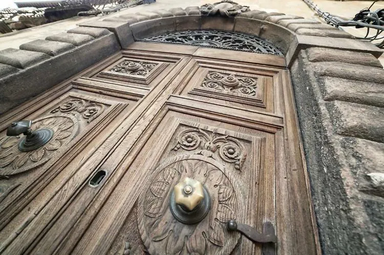 Noble Floor - Luxury Apartment Lucca Italy